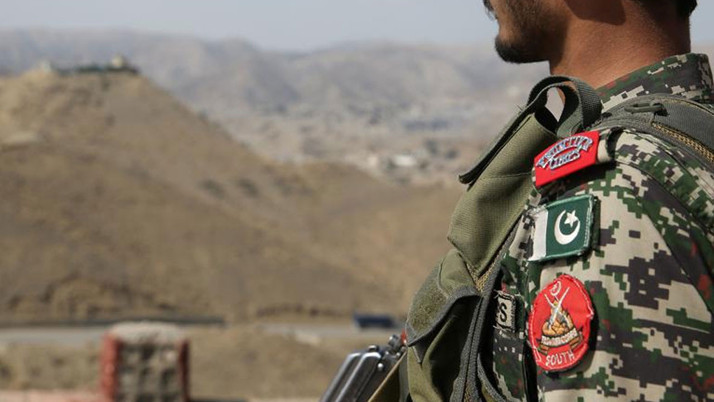 Pakistan, hava sahasını ihlal ettiği gerekçesiyle Hindistan'a ait bir İHA'yı düşürdü