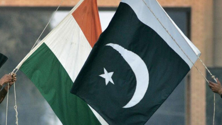 Hindistan, hava sahasını Pakistan'a ait uçuşlara kapattı