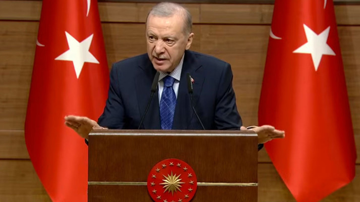 Cumhurbaşkanı Erdoğan: Bize giydirilen gömleği yırtıp atmak zorundayız
