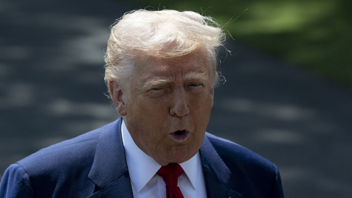 Trump'tan tarife eleştirilerine yanıt: Birkaç dolar daha pahalıya mal olacak