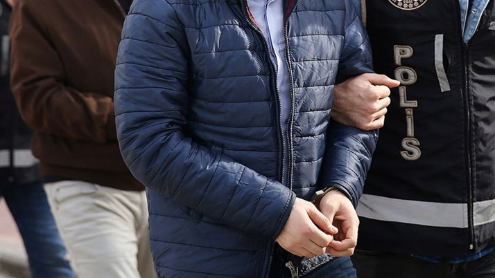 İzmir'de kırbaçlı darp! 4 kişi gözaltına alındı