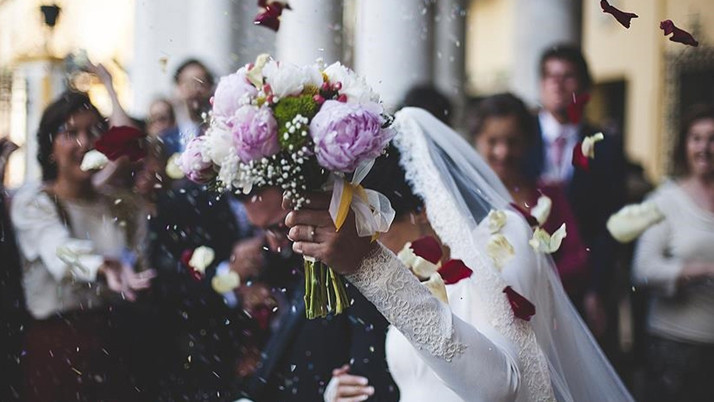 O ilde şaşırtan karar! "Yüksek maliyetli" düğünlere sınırlama geldi