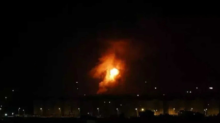 İsrail, Suriye'deki birçok bölgeyi vurdu