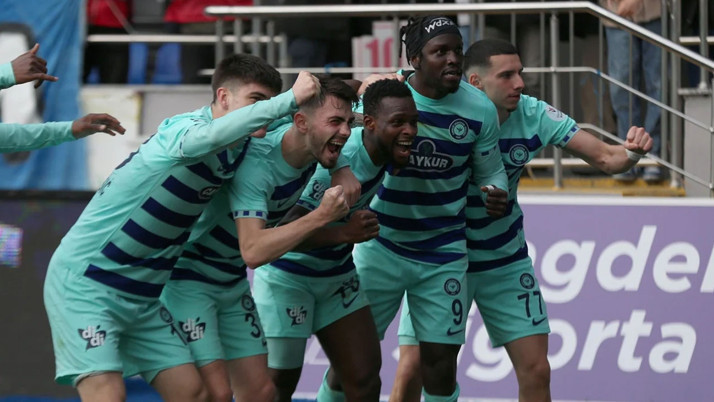 Rizespor, Gaziantep FK'yı iki golle geçti