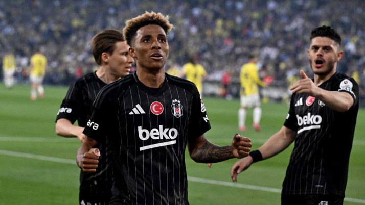 Beşiktaş deplasmanda Fenerbahçe'yi devirdi
