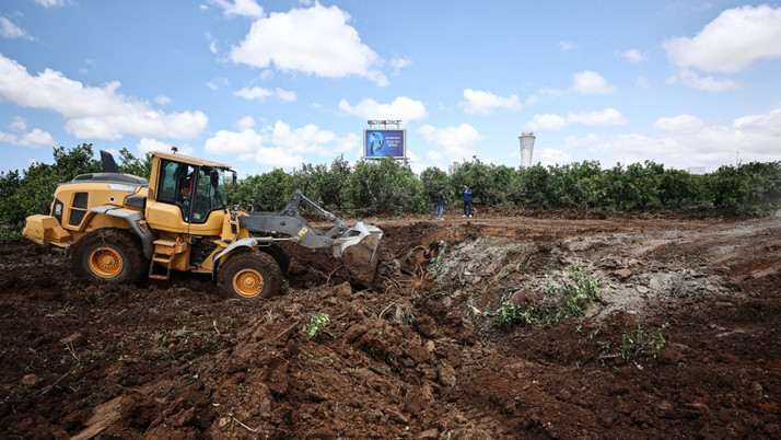 Husiler, ABD ve İsrail hava savunmalarını aşarak Ben Gurion Havalimanı'nı nasıl vurdu?