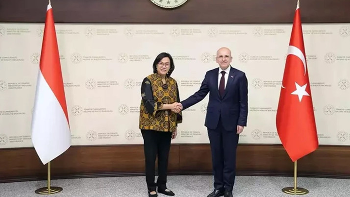 Bakan Şimşek Endonezya Maliye Bakanı ile görüştü