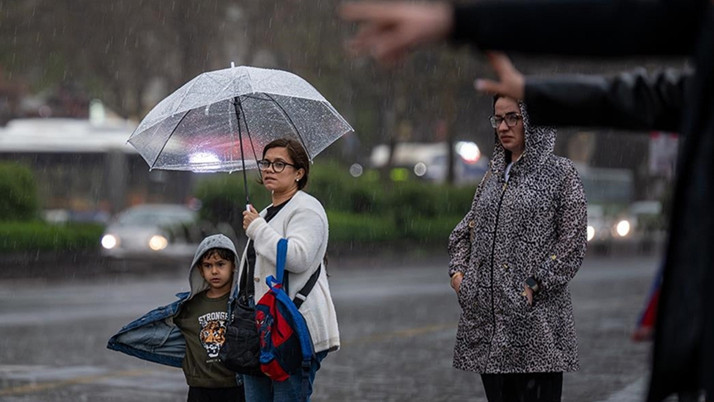 Meteoroloji uyardı: Kuvvetli gök gürültülü sağanak geliyor! Bu illerde yaşayanlar dikkat
