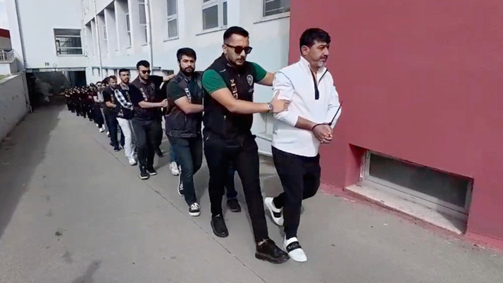 Adana merkezli yasa dışı bahis operasyonu: 15 tutuklama