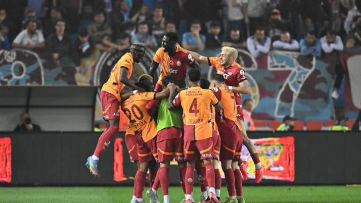 Galatasaray Trabzonspor'u geçti, şampiyonluk ateşini yaktı