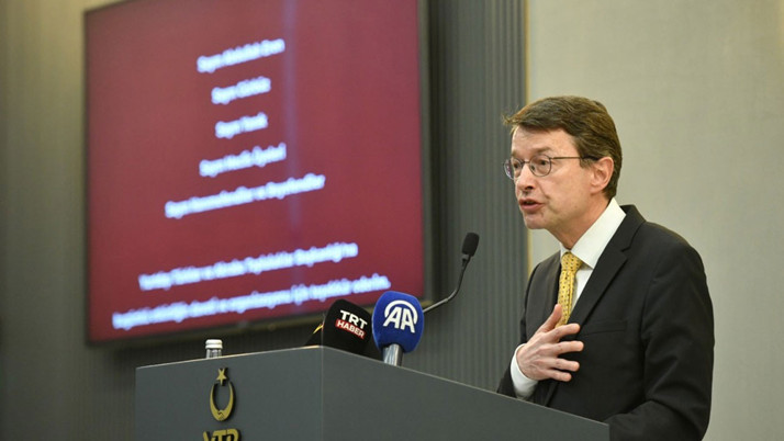 Ankara'da "Avrupa'nın Güvenliğini Şekillendirmek" paneli düzenlendi