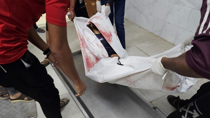 İsrail, Han Yunus'taki hastane saldırında bir gazeteciyi öldürdüğünü itiraf etti