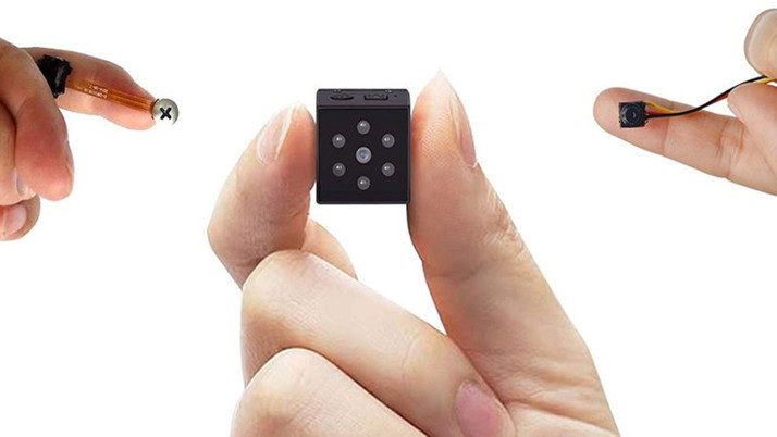 Kızının sözü üzerine eve gizli kamera koydu! Annenin yaptıklarını gören baba şoke oldu