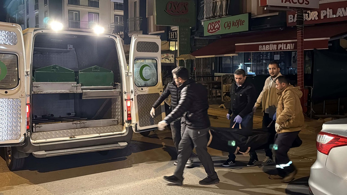 Kırıkkale'de iki grup arasında silahlı bıçaklı kavga: 1 ölü 3 yaralı