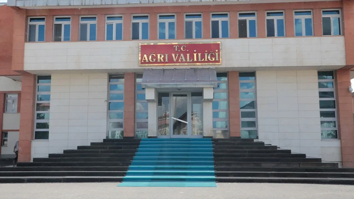 Ağrı Valiliği'nden, 'ambulans verilmedi' iddialarına cevap