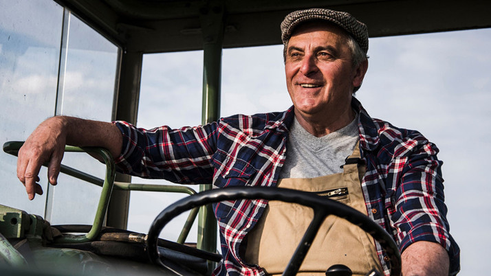 Akbank'tan çiftçilere sıfır faizli kredi desteği