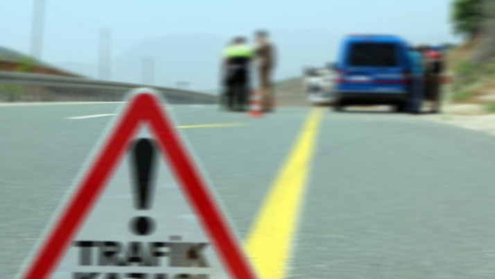 Çöp konteynerine çarpan motosikletin sürücüsü öldü