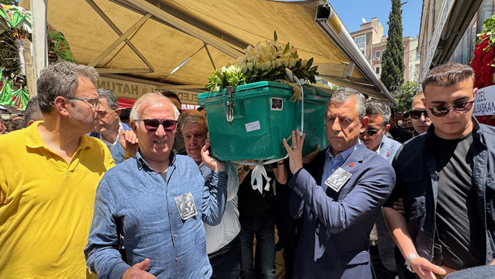 CHP Genel Başkanı Özgür Özel cenaze törenine katıldı