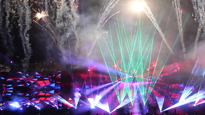 Çocuğun barda dans etmesine soruşturma! İşletme 10 gün faaliyetten men edildi