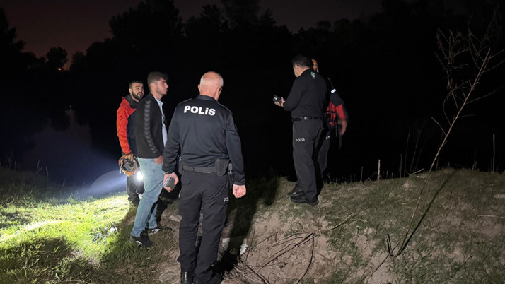 Sakarya Nehri'ne düşen kişinin cansız bedenine ulaşıldı