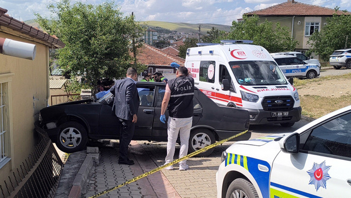 Kırıkkale'de seyir halinde kalp krizi geçirerek kaza yapan sürücü öldü