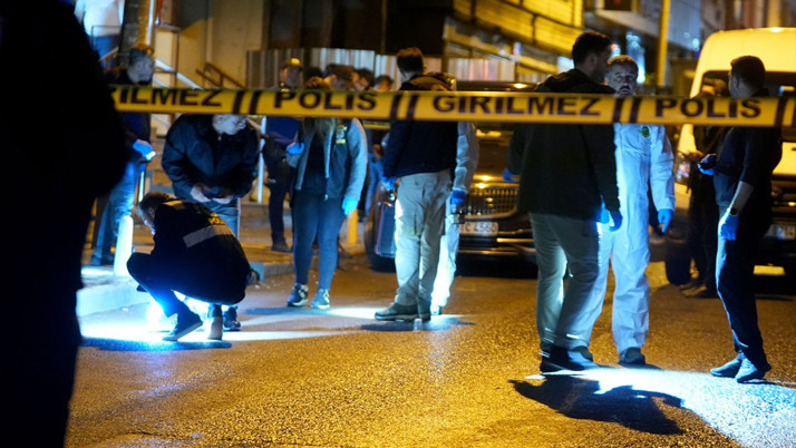 Kağıthane'de eğlence mekanına patlayıcı madde atıldı: 3'ü ağır 7 yaralı