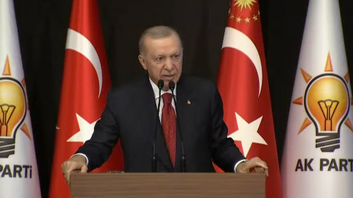 Cumhurbaşkanı Erdoğan'dan yeni anayasa açıklaması: 10 hukukçu arkadaşımı görevlendirdim