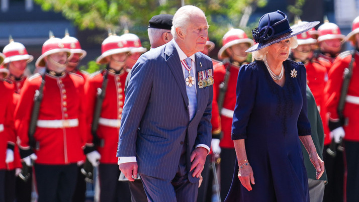 İngiltere Kralı Charles Kanada'ya gitti Trump'a mesaj verdi