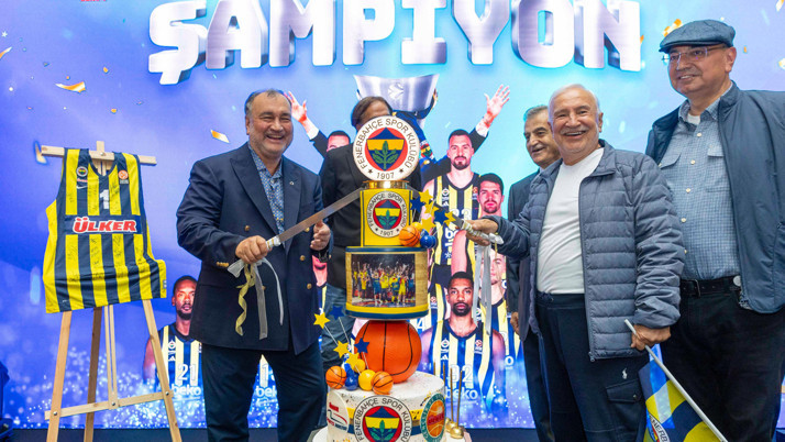 Fenerbahçe Beko’nun Euroleague zaferi Yıldız Holding’de coşkuyla kutlandı