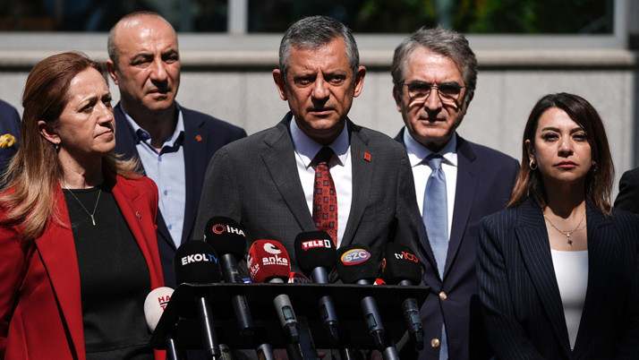 Özgür Özel'den DİSK'e asgari ücret zammı ziyareti