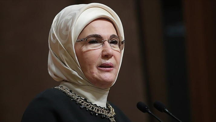 Emine Erdoğan İstanbul'un fethinin 572. yıl dönümünü kutladı