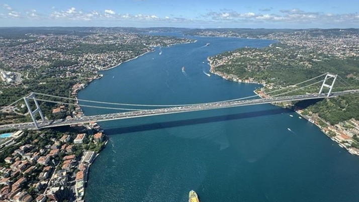 İstanbul Boğazı'nda gemi trafiği çift yönlü kapatıldı