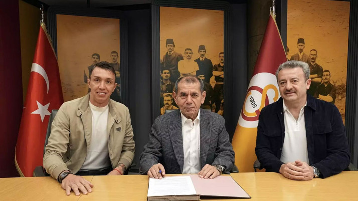 Fernando Muslera'dan Galatasaray'a sürpriz imza