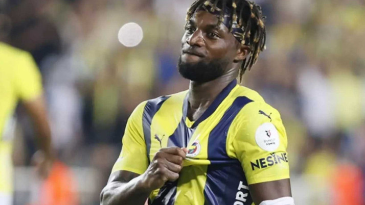 Fenerbahçe'de yaprak dökümü! Bir yıldız daha ayrıldı