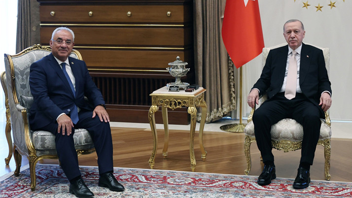 Cumhurbaşkanı Erdoğan, DSP lideri Önder Aksakal'ı kabul etti