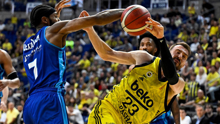 Fenerbahçe Beko son dakikada kazandı yarı finale yükseldi