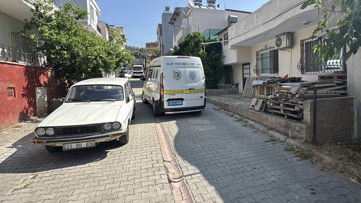 Hem kendini hem 4 yaşındaki oğlunu jiletle yaraladı! Mersin'deki dehşette şoke eden detay