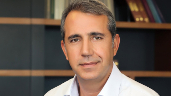 Murat İlbak kimdir? CNBC-e kanalının sahibi iş insanı itirafçı oldu tahliye edildi