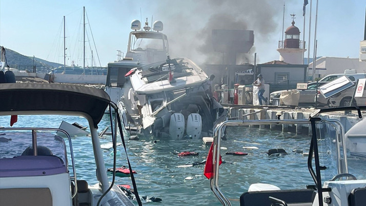 Bodrum'da büyük panik! Teknede patlama oldu, yaralılar var