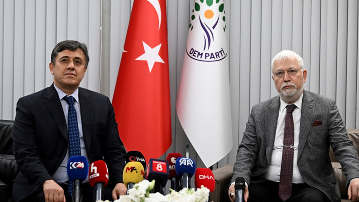 MHP-DEM Parti görüşmesine damga vuran an: Demli çay içmiyorum desem...