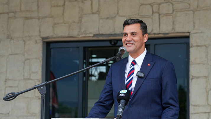 Elektrik akımına kapıldı! Manisa Büyükşehir Belediye Başkanı Ferdi Zeyrek hastaneye kaldırıldı