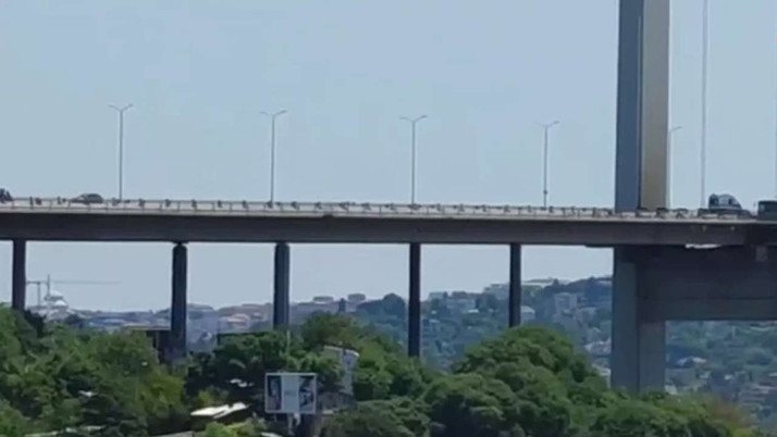 15 Temmuz Şehitleri Köprüsü'nde panik anları! Trafik durdu