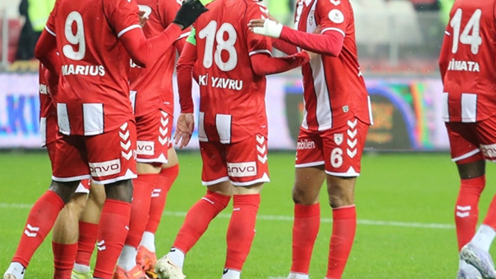 Yasak kalktı ilk transferi duyurdular!