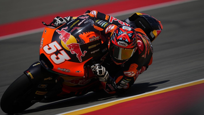 Milli motosikletçi Deniz Öncü'den tarihi zafer