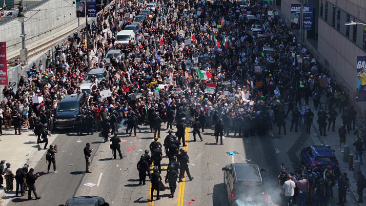 Los Angeles sokakları alev alev gösteriler 3. günde şiddetleniyor
