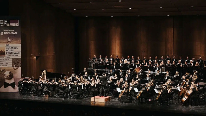 53. İstanbul Müzik Festivali'nde Gautier Capuçon ve Alexandre Kantorow konser verdi