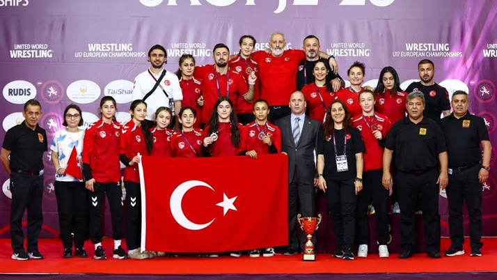 Türkiye, U17 Kadınlar Avrupa Güreş Şampiyonası'nda 3. kez zirvede