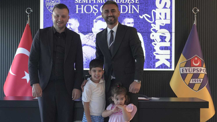 Eyüpspor’da Selçuk Şahin dönemi resmen başladı