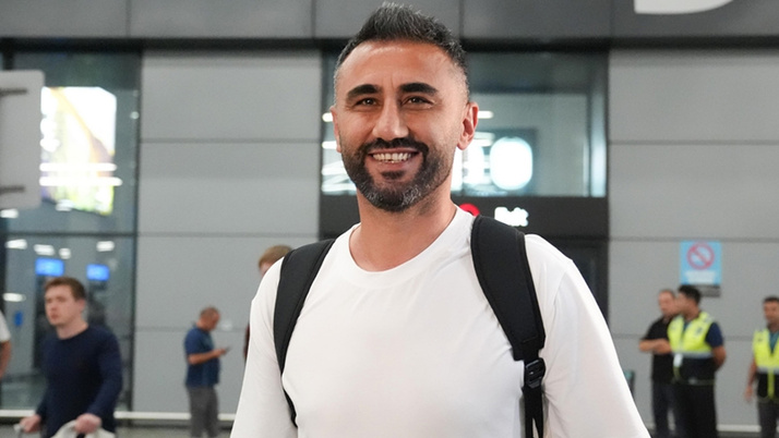 Eyüpspor, teknik direktör Selçuk Şahin ile 3 yıllık sözleşme imzalandı