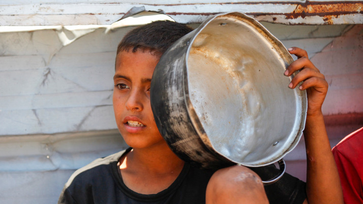 İsrail Gazze'de yine yardım bekleyenleri hedef aldı! En az 20 ölü